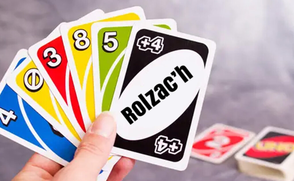 cartes visite rolzac'h en jouant au jeu de société uno